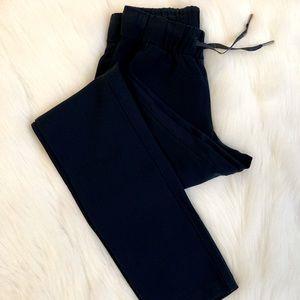Women’s Lululemon pants